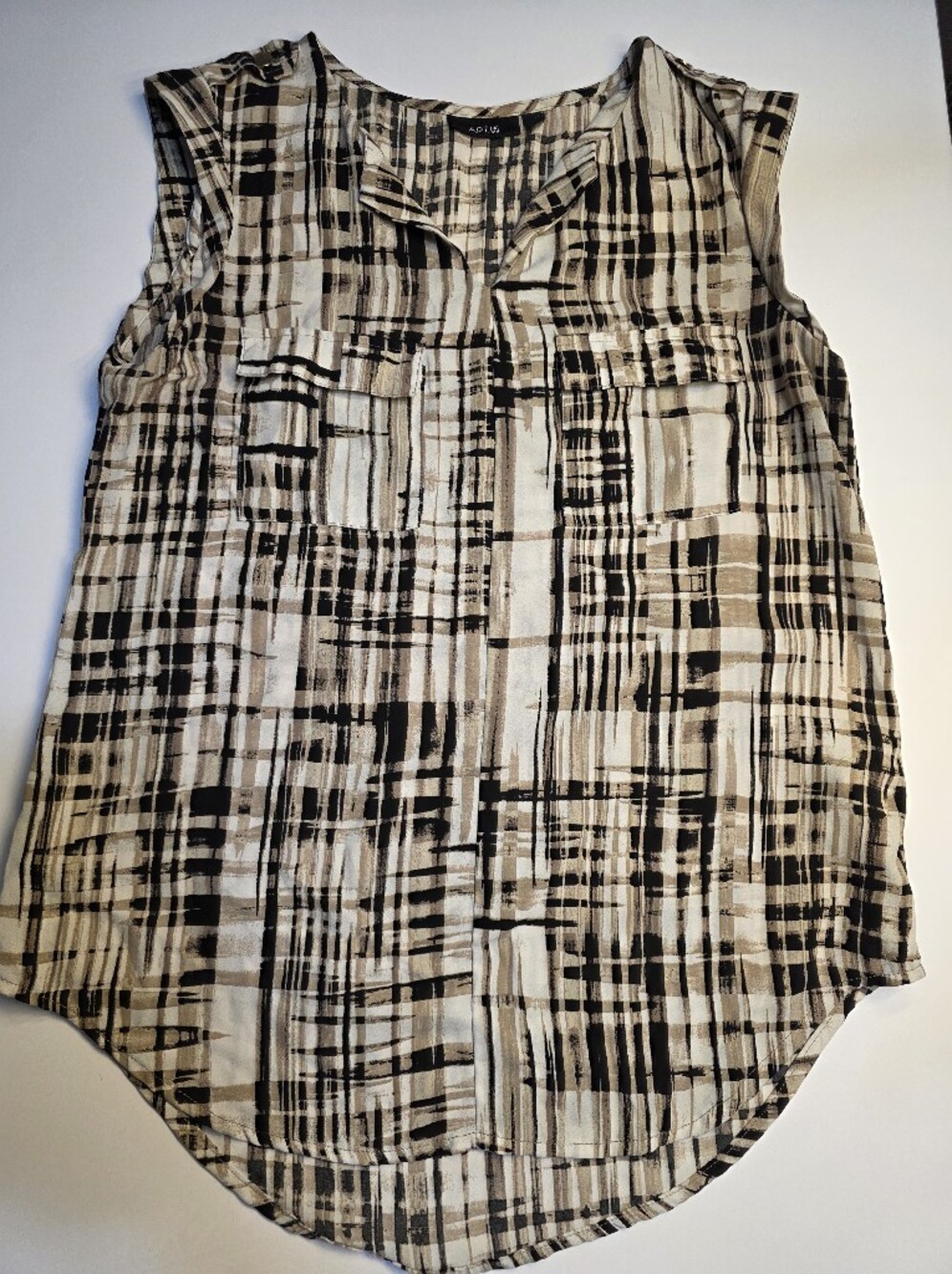 Apt. 9 Sleeveless Plaid Print Blouse in Black, Tan & Cream